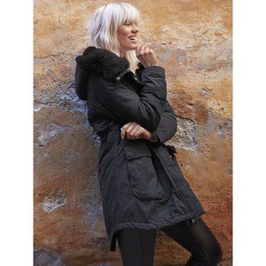 ATHLETA District Primaloft Parka Anorak Jacket Gray & Black, Size M Medium